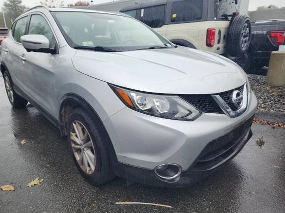 NISSAN ROGUE SPORT 2017 JN1BJ1CR2HW131724 image